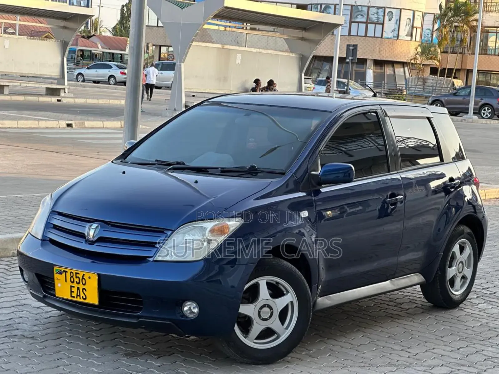 Toyota IST 2004 Blue