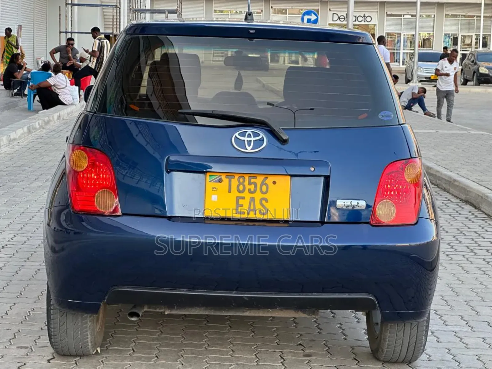 Toyota IST 2004 Blue