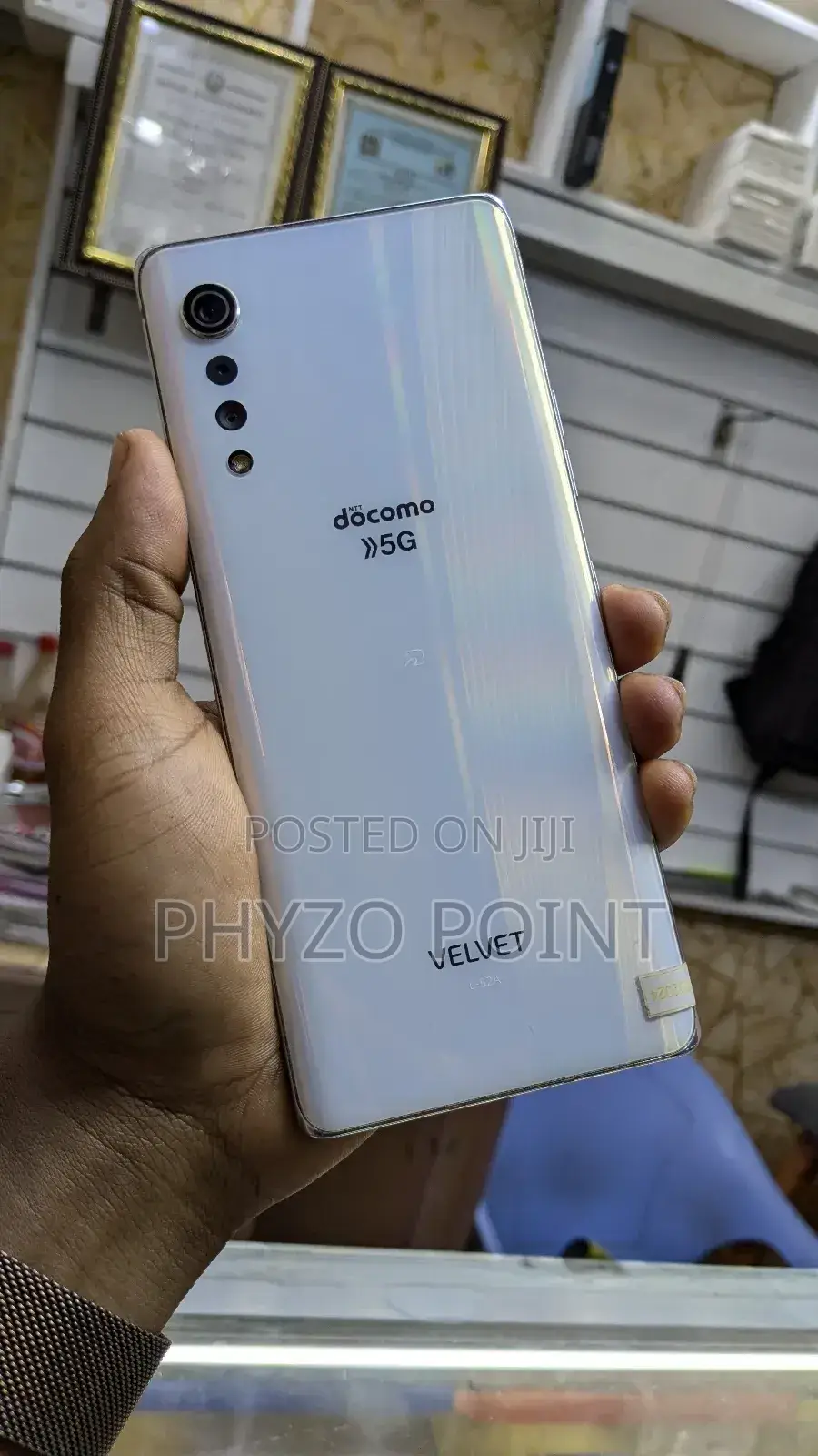 LG Velvet 128 GB White