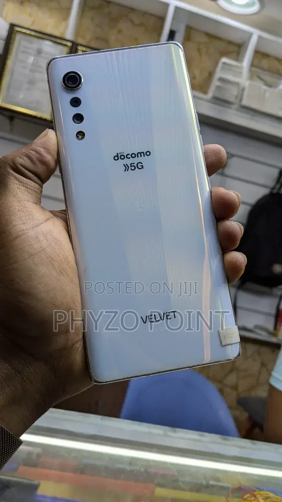 LG Velvet 128 GB White