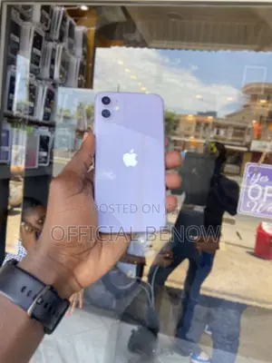 Apple iPhone 11 64 GB Purple