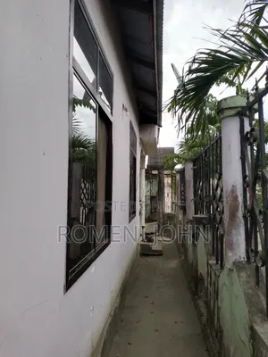 4bdrm Apartment in Tanzania Daresalaam, Ilala for sale