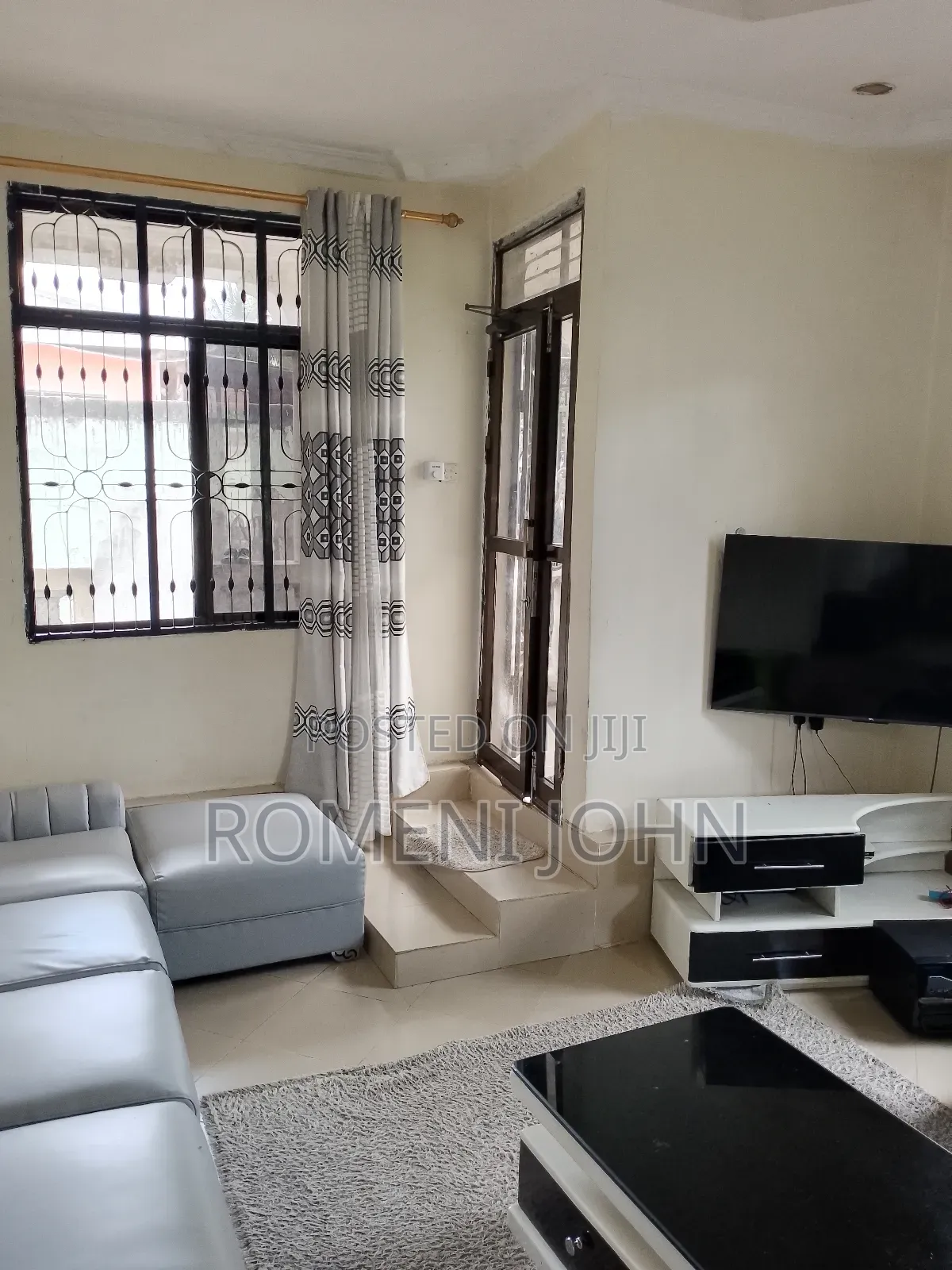 4bdrm Apartment in Tanzania Daresalaam, Ilala for sale