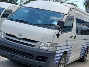 Toyota Quantum 2009 Silver