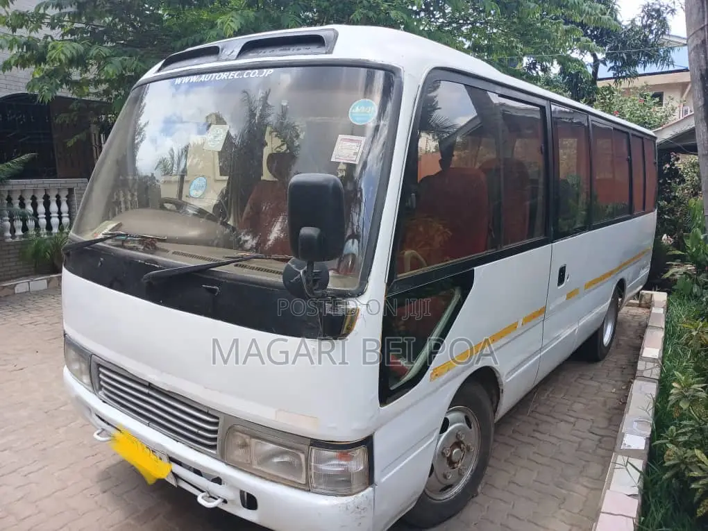 Toyota Coaster 2002 White