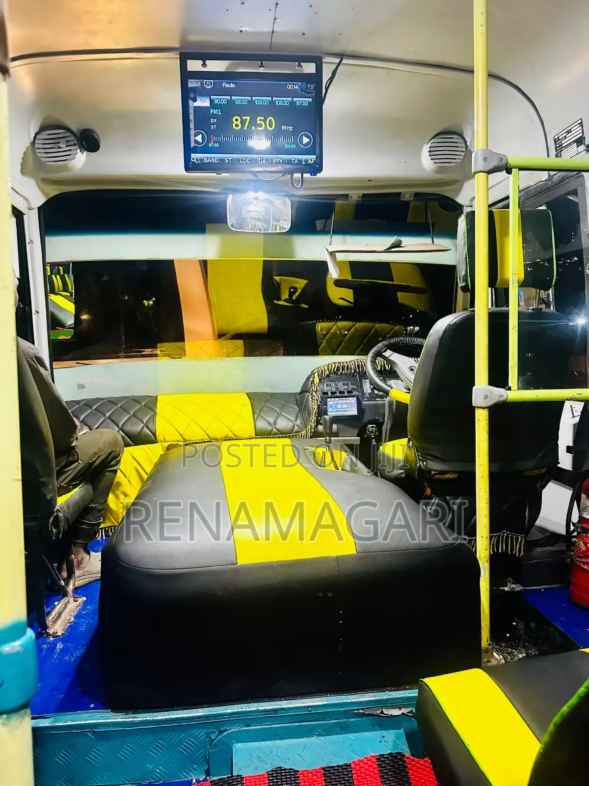 Tata Starbus Ultra Skool 1999 Yellow