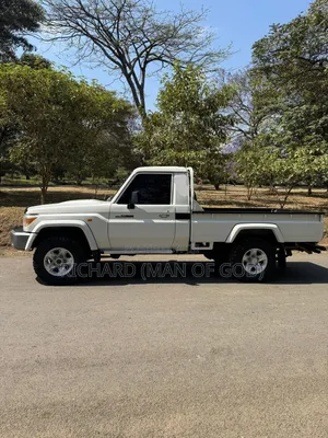 Photo - Toyota Land Cruiser 2017 White