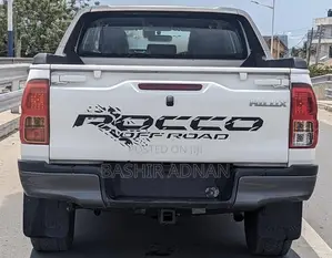 Toyota Hilux 2022 White