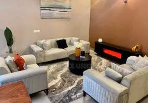 Sofa Set Zipo Zina Fiber Na Spring Nzuri Nzurii