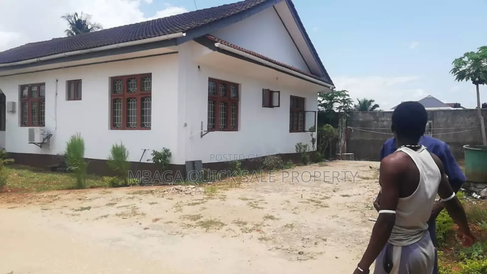 3bdrm Apartment in Mikocheni Near Palm for rent