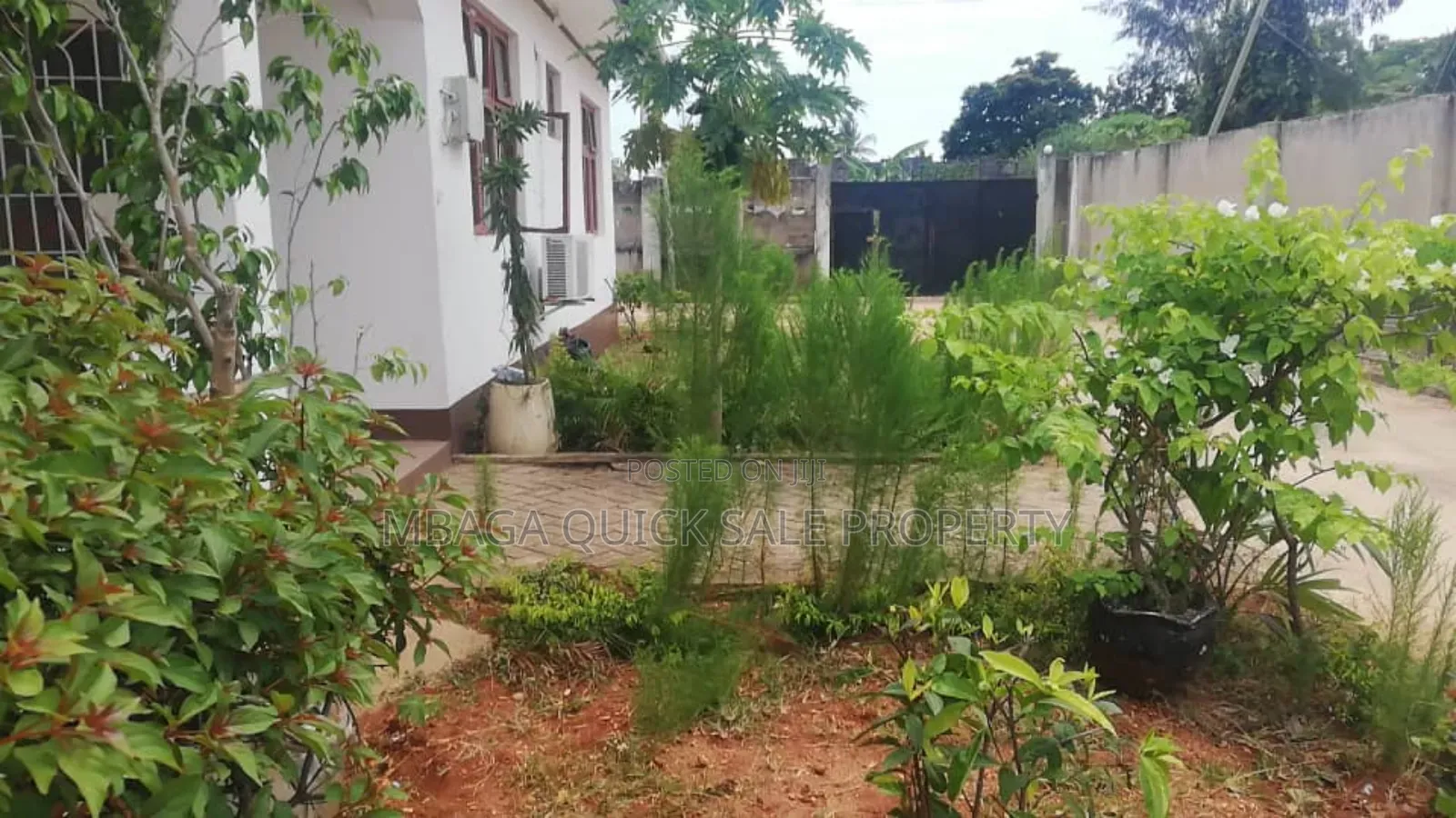 3bdrm Apartment in Mikocheni Near Palm for rent