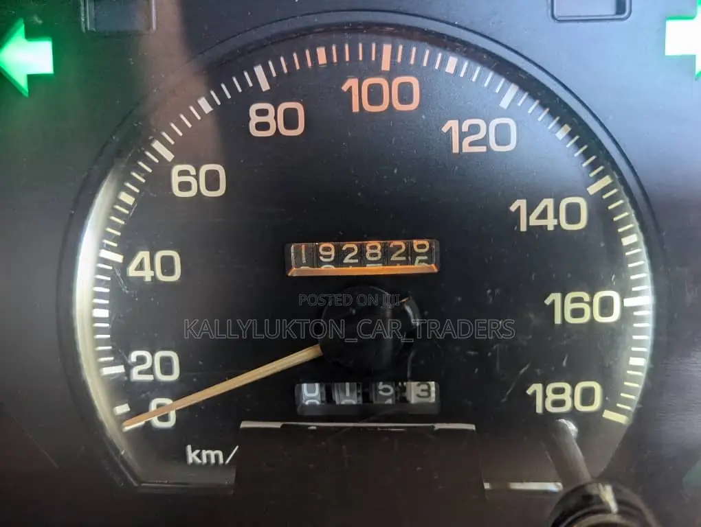 Toyota Land Cruiser 1997 White