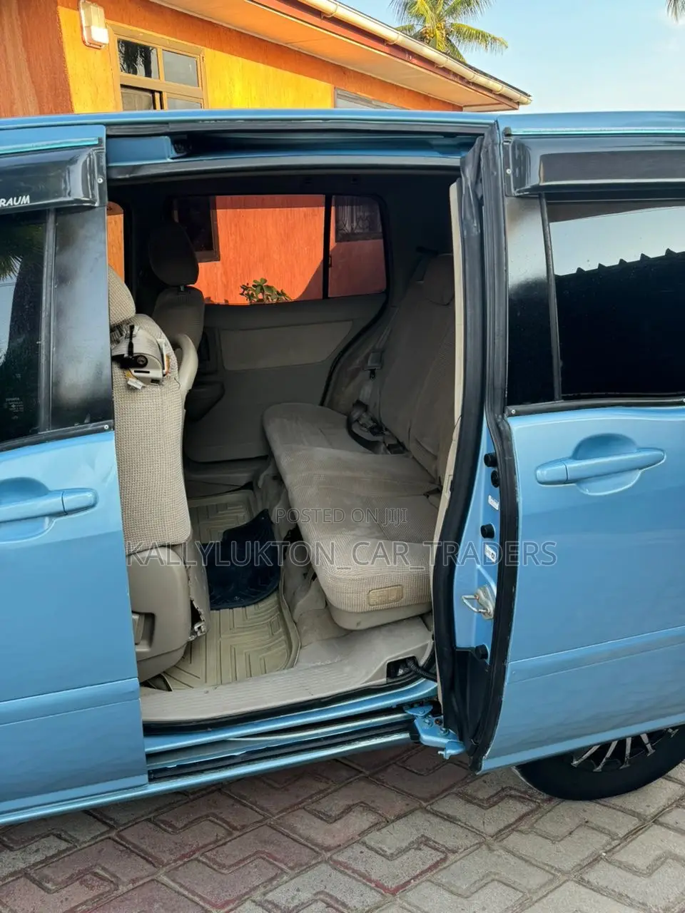 Toyota Raum 2005 Blue