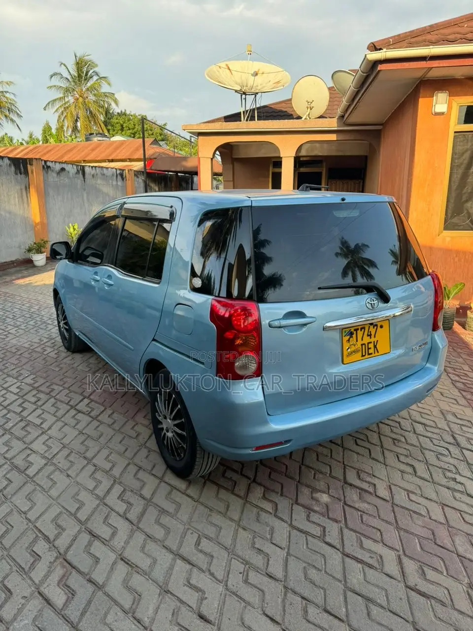 Toyota Raum 2005 Blue