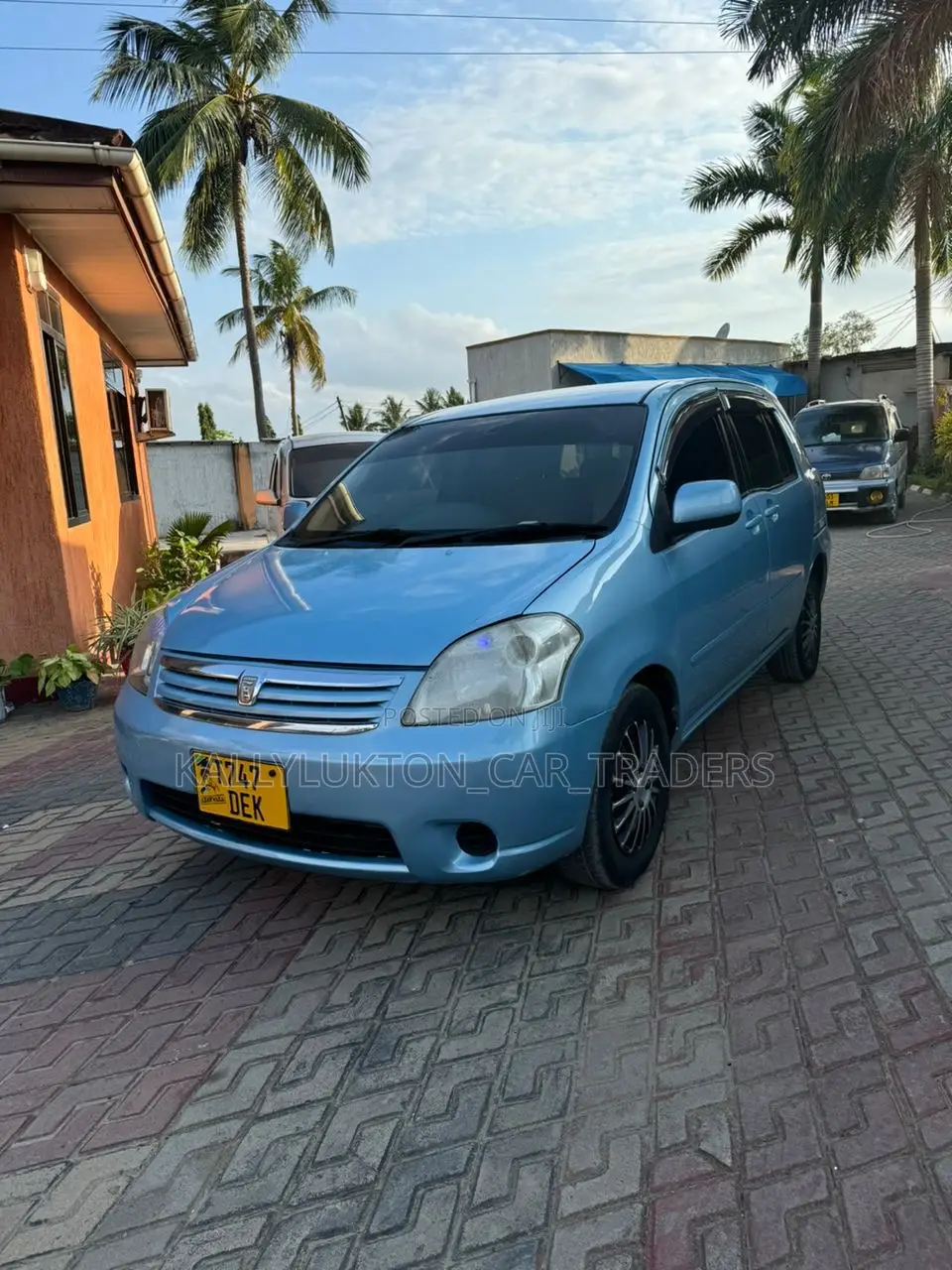 Toyota Raum 2005 Blue