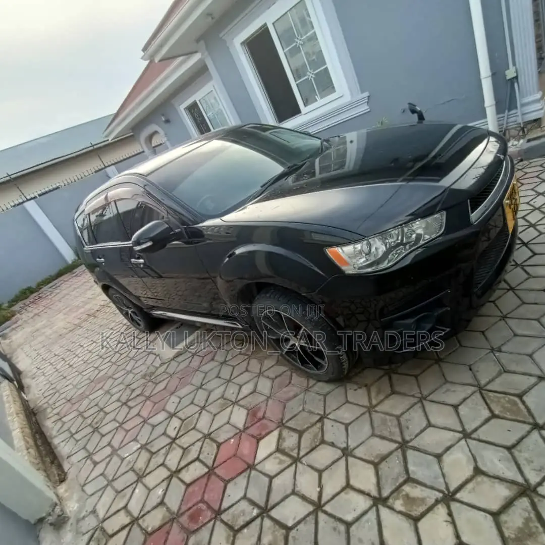 Mitsubishi Outlander 2010 Black