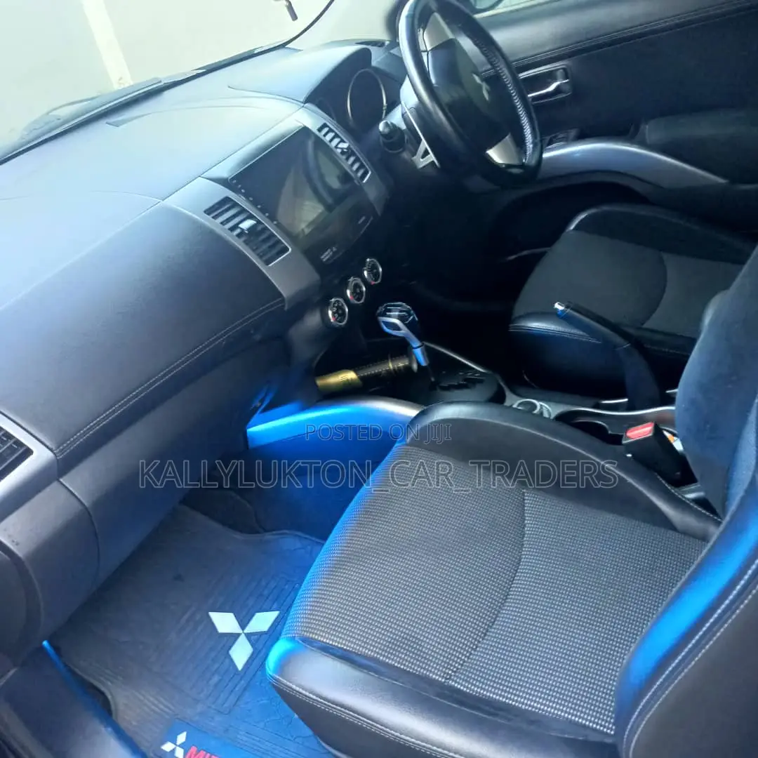 Mitsubishi Outlander 2010 Black