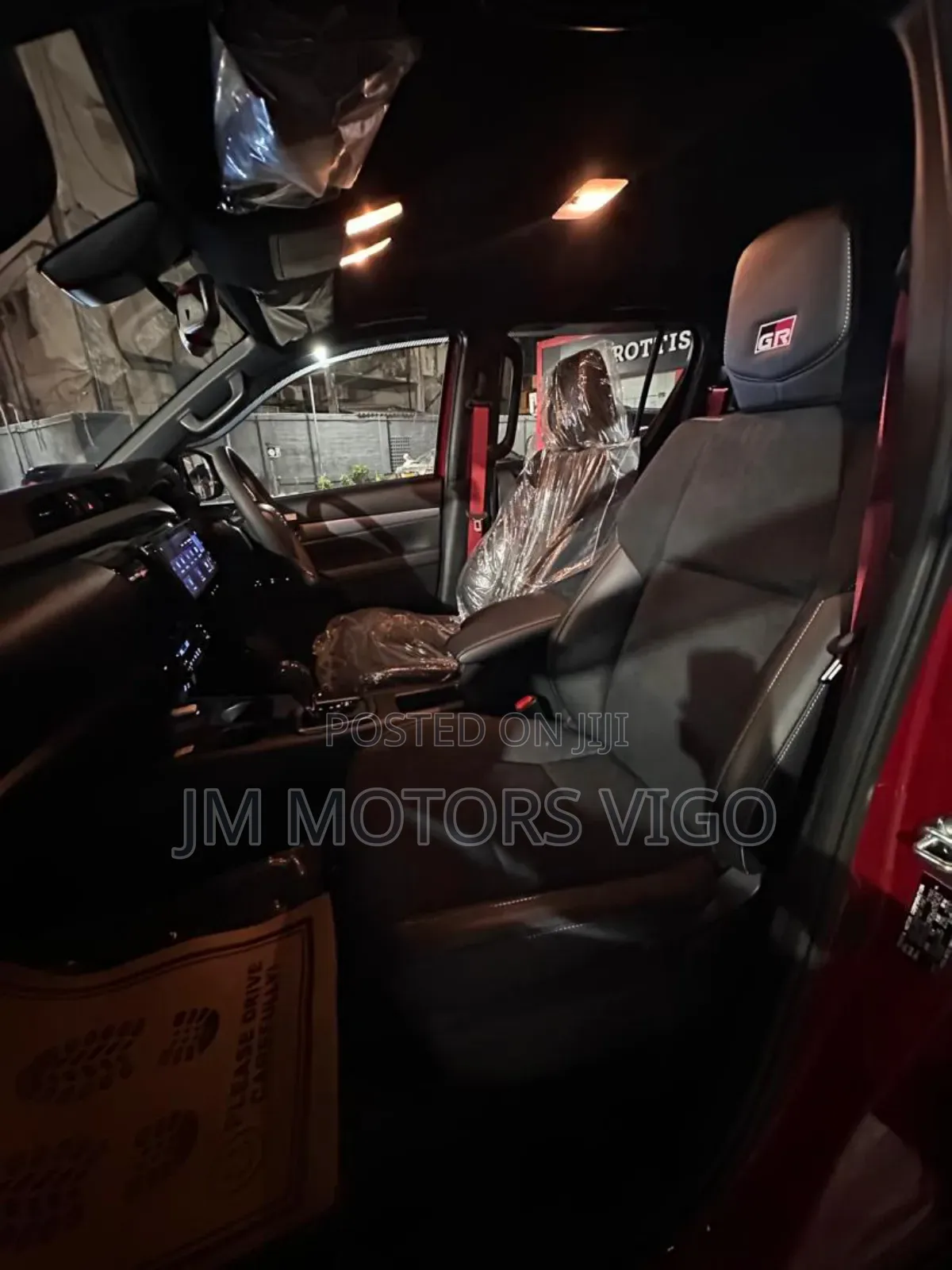 New Toyota Hilux 2024 Red