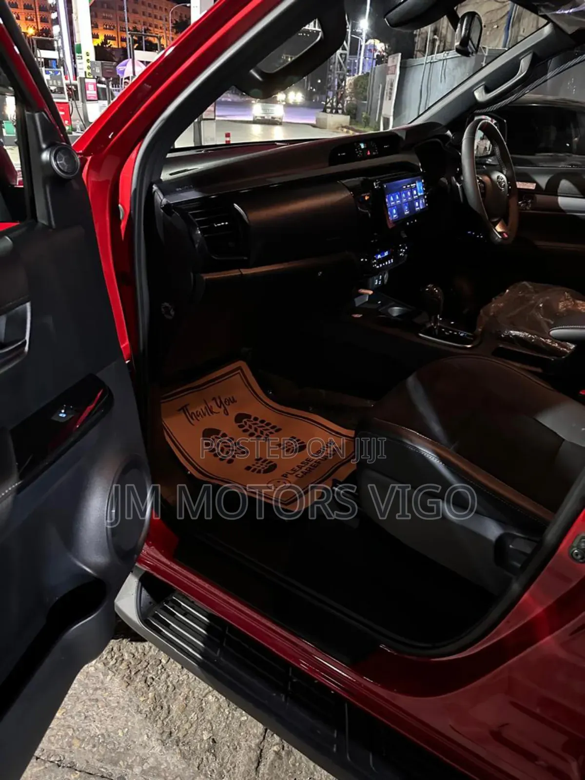 New Toyota Hilux 2024 Red