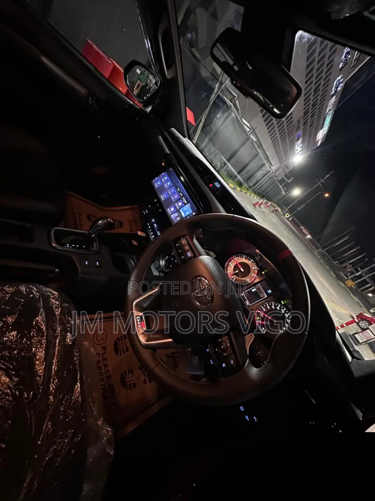New Toyota Hilux 2024 Red