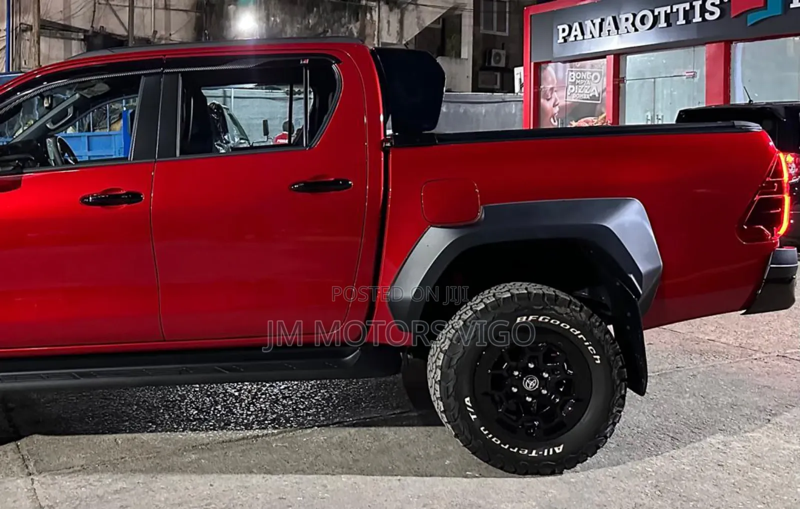 New Toyota Hilux 2024 Red