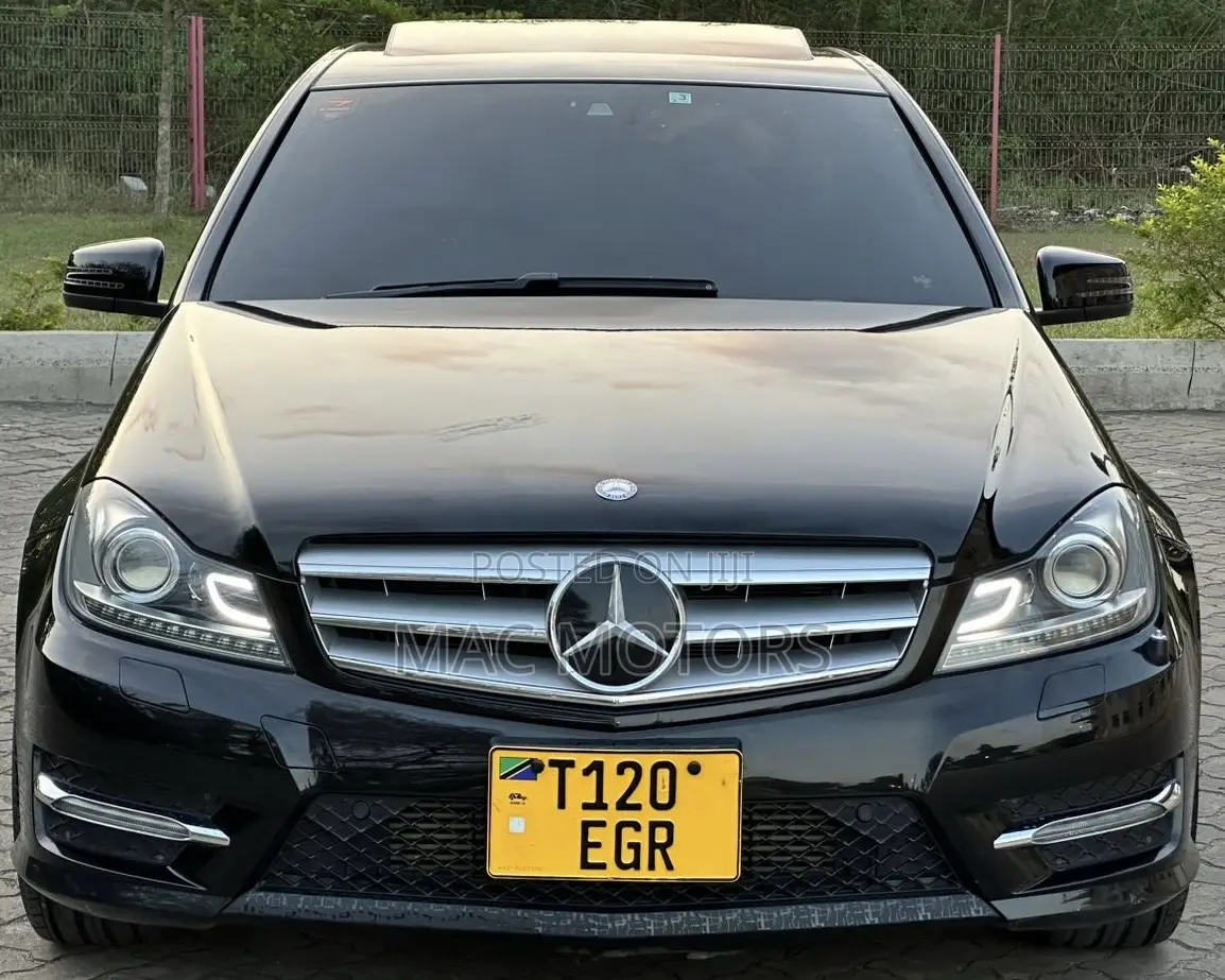 Mercedes-Benz C-Class 2013 Black