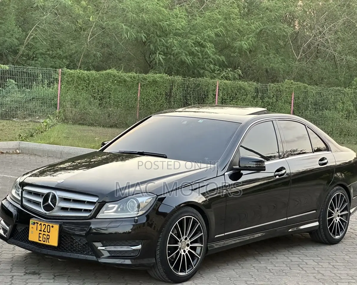 Mercedes-Benz C-Class 2013 Black