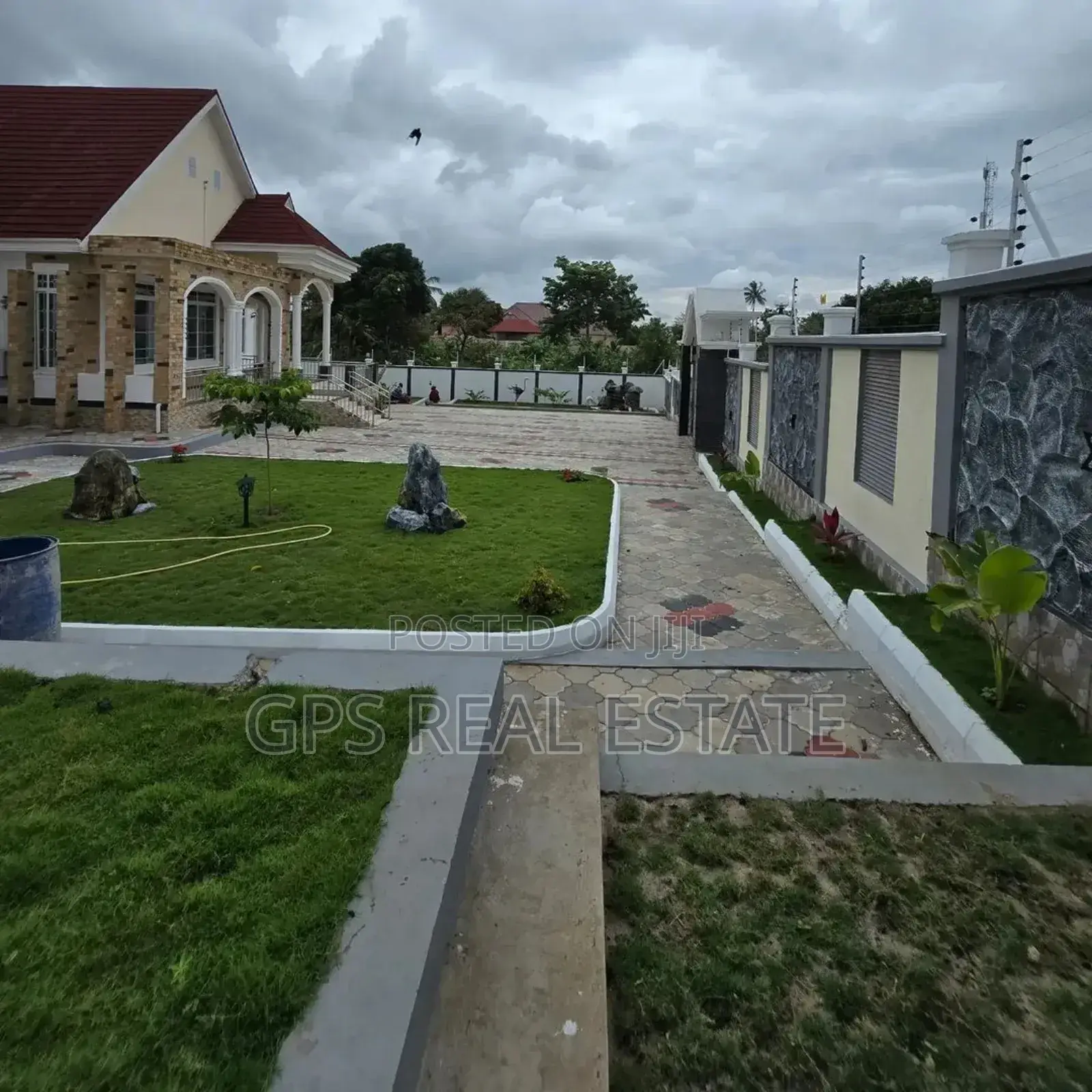 4bdrm House in Goba Makongo Road, Kinondoni for sale