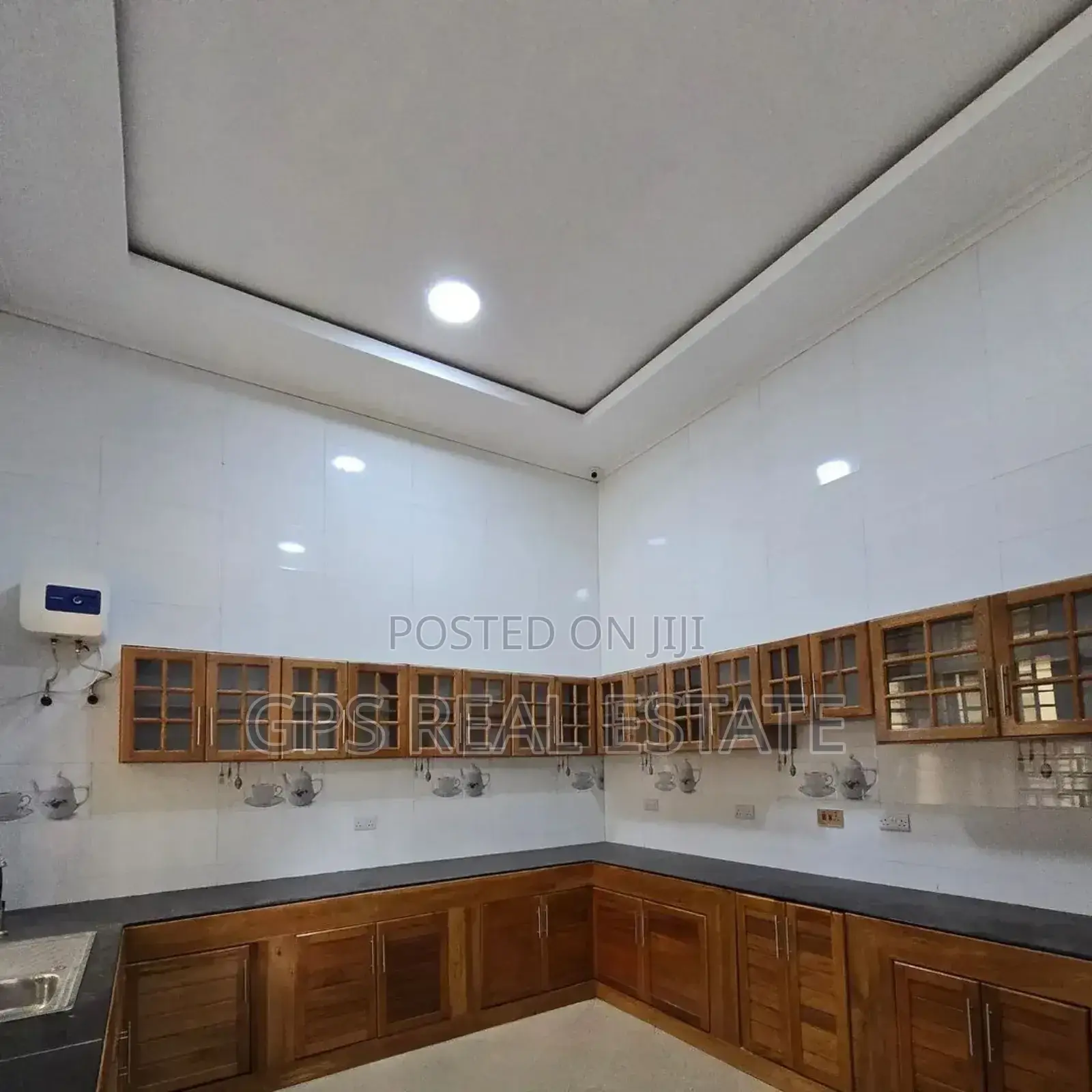 4bdrm House in Goba Makongo Road, Kinondoni for sale