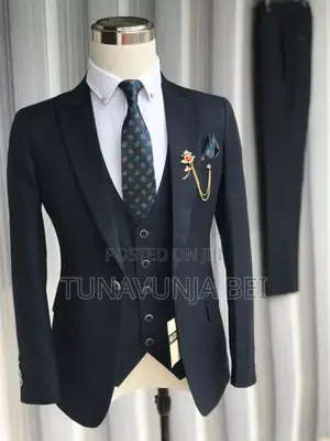 Ricardo Suit