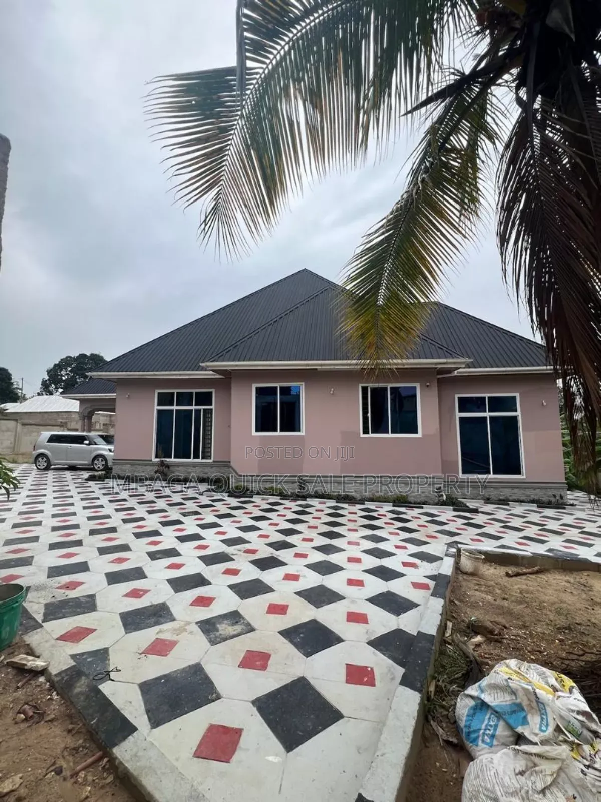 4bdrm House in Tegeta Wazo, Bunju for sale