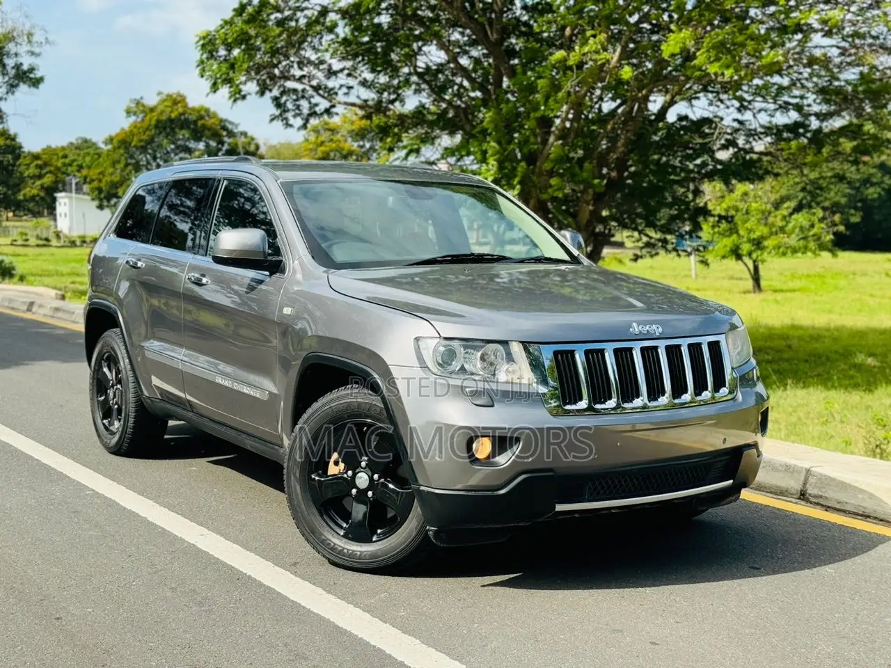 Jeep Cherokee 2012 Gray