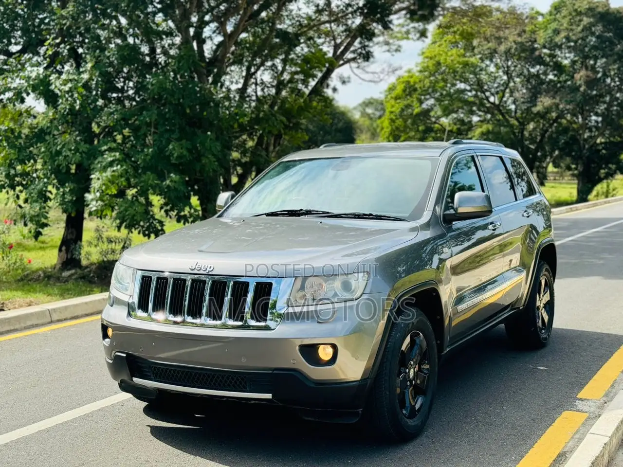 Jeep Cherokee 2012 Gray