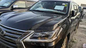 Lexus LX 2017 Black