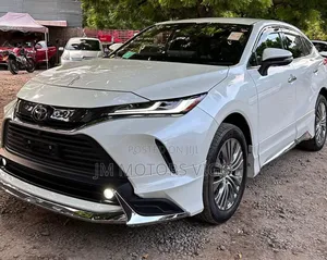 Toyota Harrier 2022 White