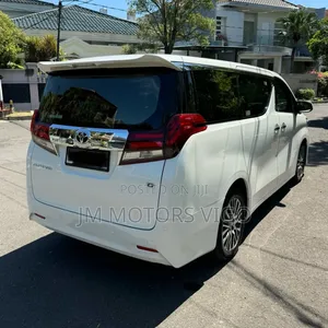 Toyota Alphard 2017 White