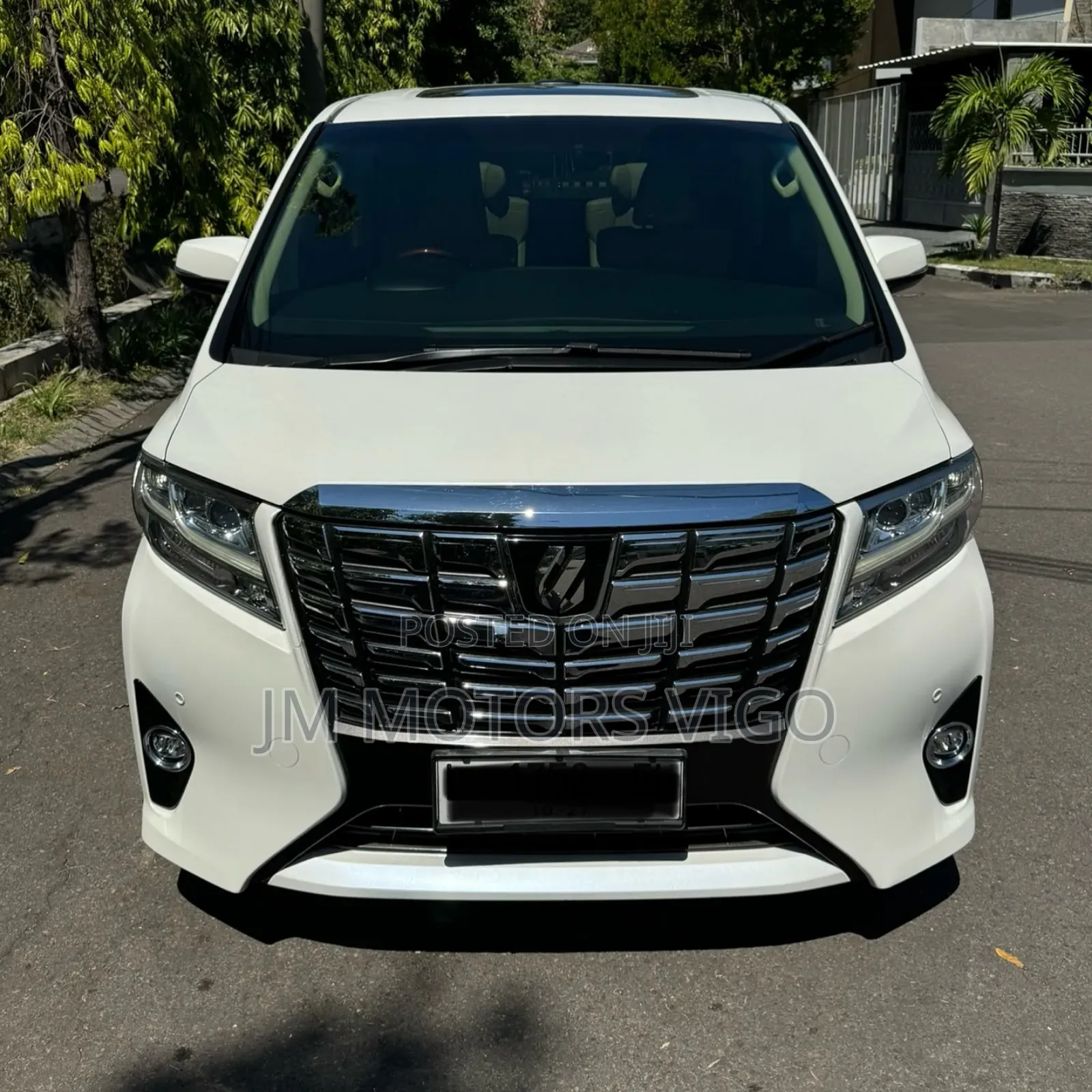 Toyota Alphard 2017 White
