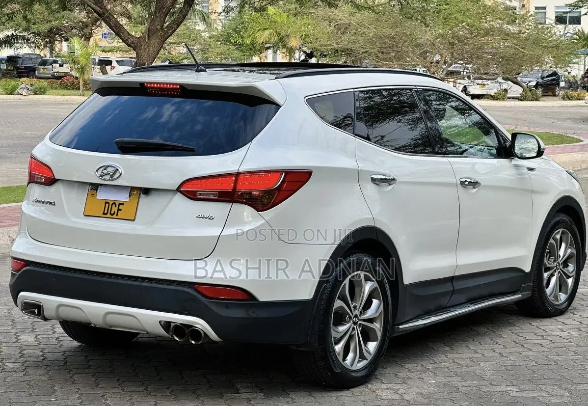 Hyundai Santa Fe 2014 White