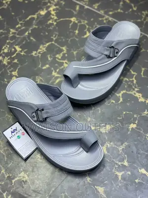Men Simpo Wears