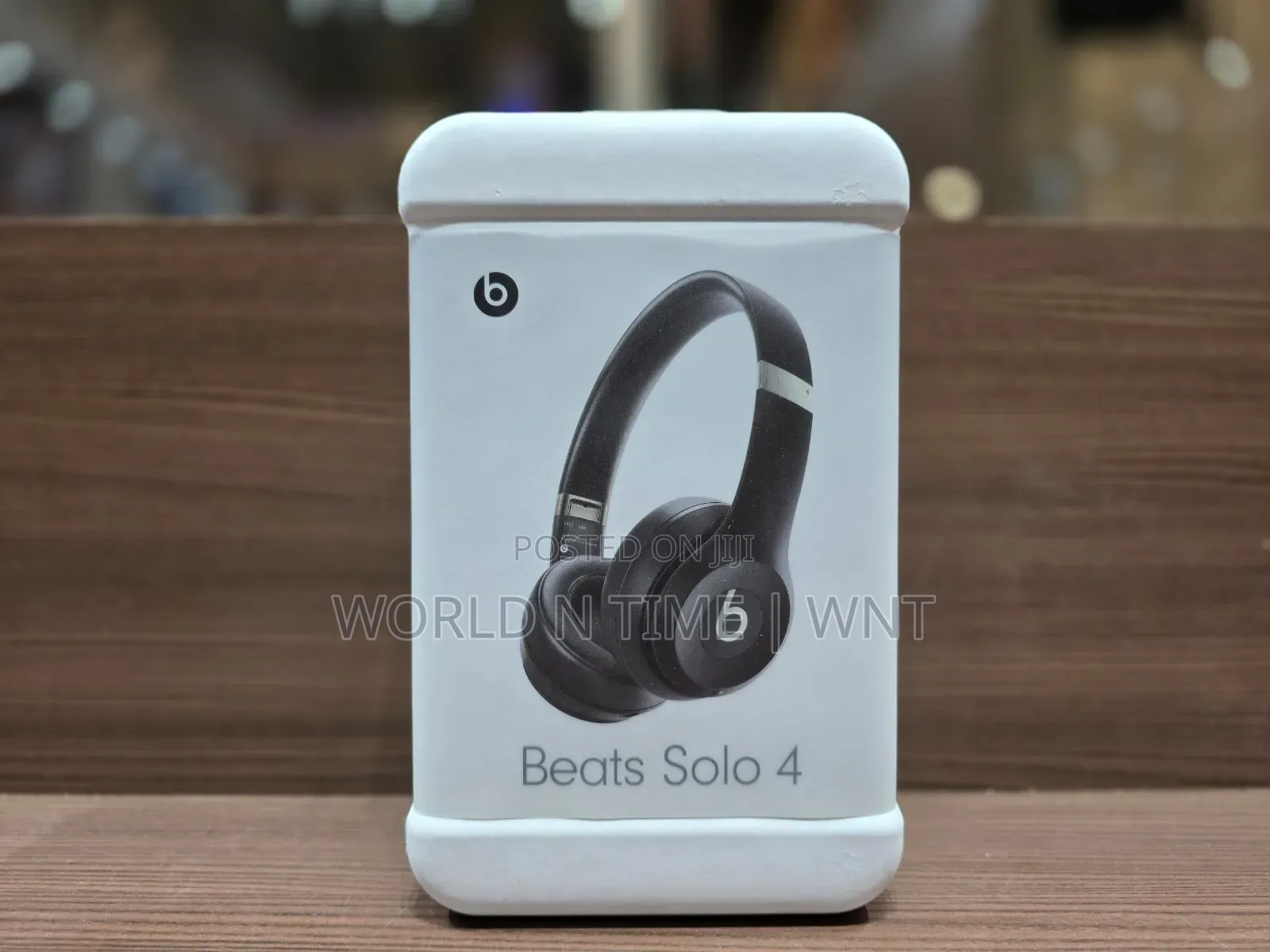 Beats Solo 4 - Wireless Bluetooth on-Ear Headphones,