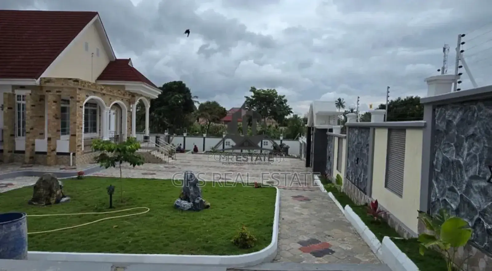 5bdrm Mansion in Goba, Kinondoni for sale