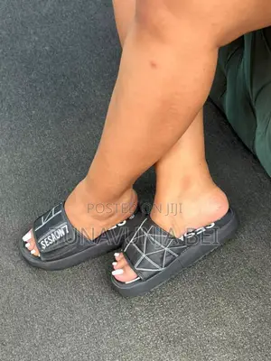 Sandal Kali Za Kike