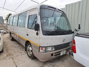 Photo - Toyota Coaster 2000 White