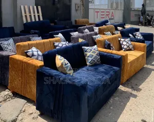 Sofa La Watu Wawili Nzuri Sanaaa