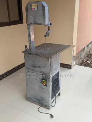 Nauza Mashine Ya Kukatia Nyama
