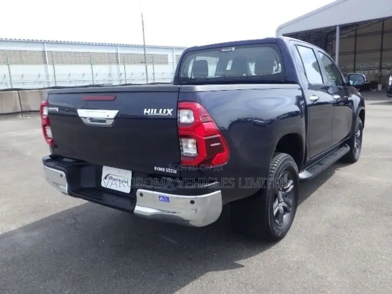 Toyota Hilux 2023 Black