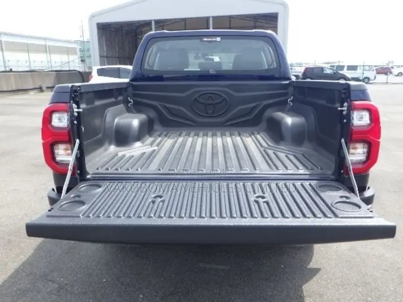 Toyota Hilux 2023 Black