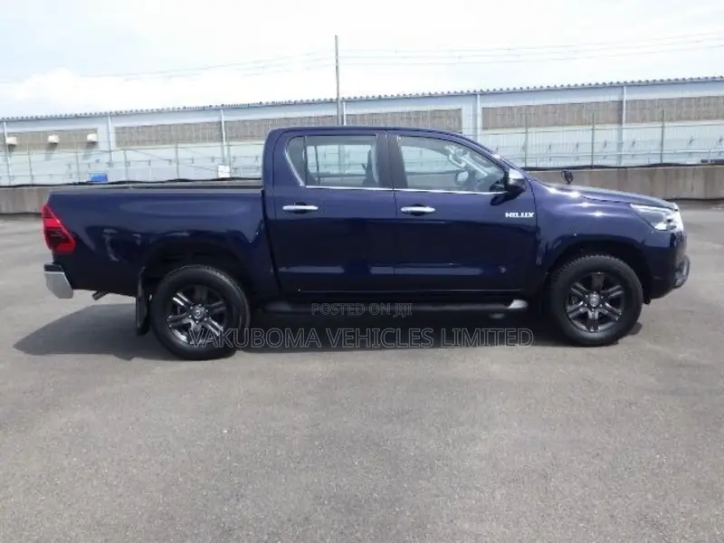 Toyota Hilux 2023 Black
