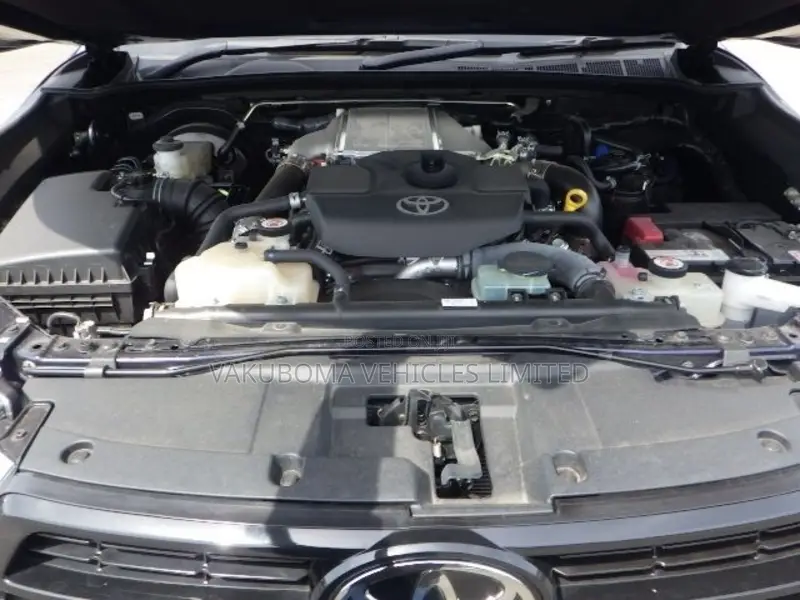 Toyota Hilux 2023 Black