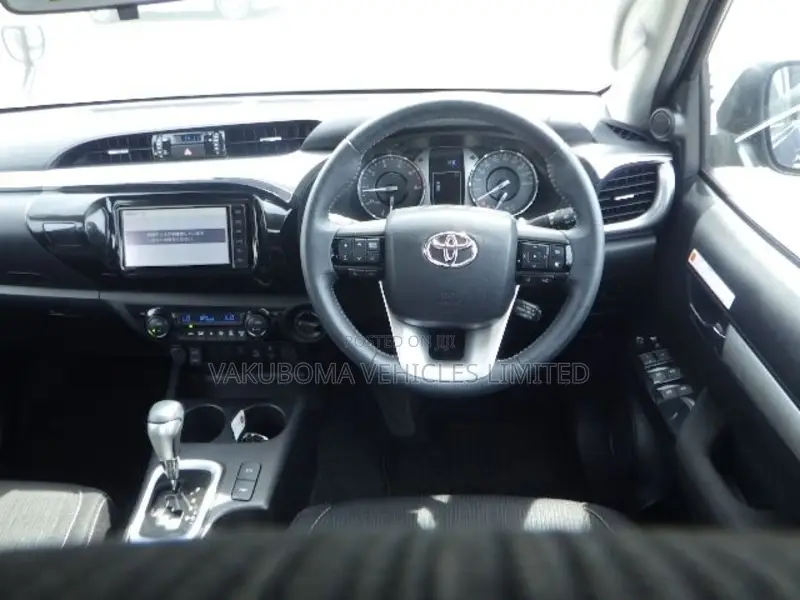 Toyota Hilux 2023 Black